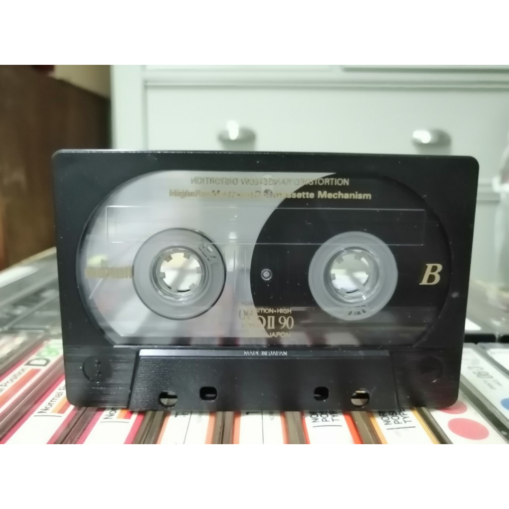 băng cassette cát sét maxell UD II type II màu đen thu âm theo yêu cầu