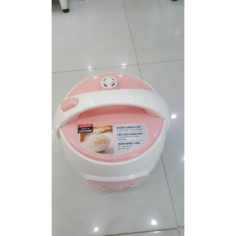 Nồi cơm Sunhouse SHD8127 1.2L