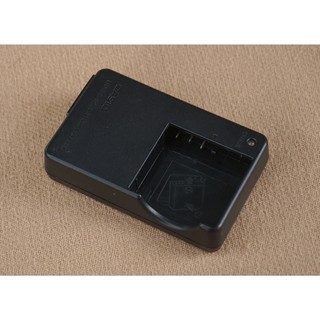 Sạc pin Casio NP-40