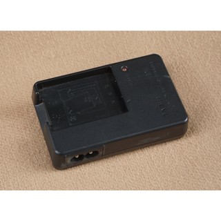 Sạc pin Casio NP-20
