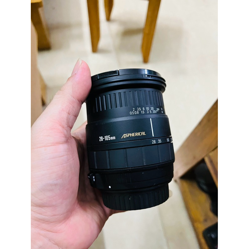 Lens góc rộng Sigma Aspherical 28-105mm f2.8 -4 ngàm Canon EF chỉ sử dụng cho máy phim canon EOS