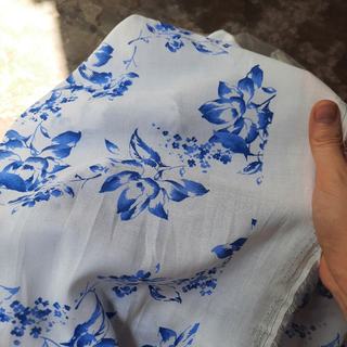 VẢI LANH BOI HOA NỀN TRẮNG - MAY ÁO, VÁY, QUẦN...