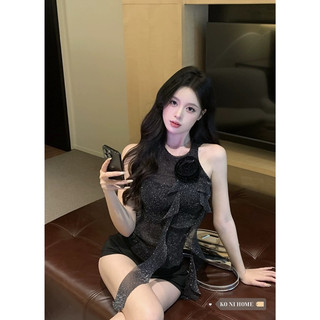 Áo bling tanktop lấp lánh kèm hoa tua rua