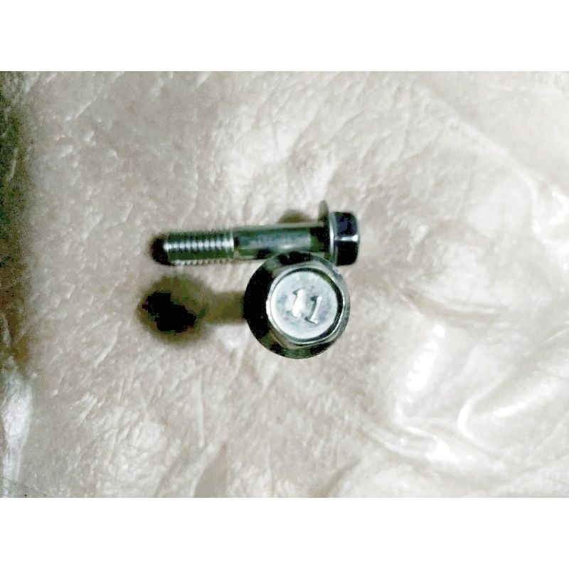 Cặp ốc heo dầu Suzuki(ốc số 11)