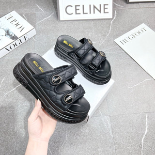 Dép lê 6cm xuồng nâng đế cực xinh đế bánh mì. Mẫu Siêu HOT Chất Da Xin  Nhẹ Cao Cấp Chắc Chắn 2 Màu Trắng Và Đen