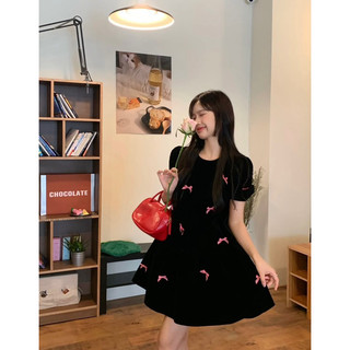 Đầm nhung đính nơ trendy