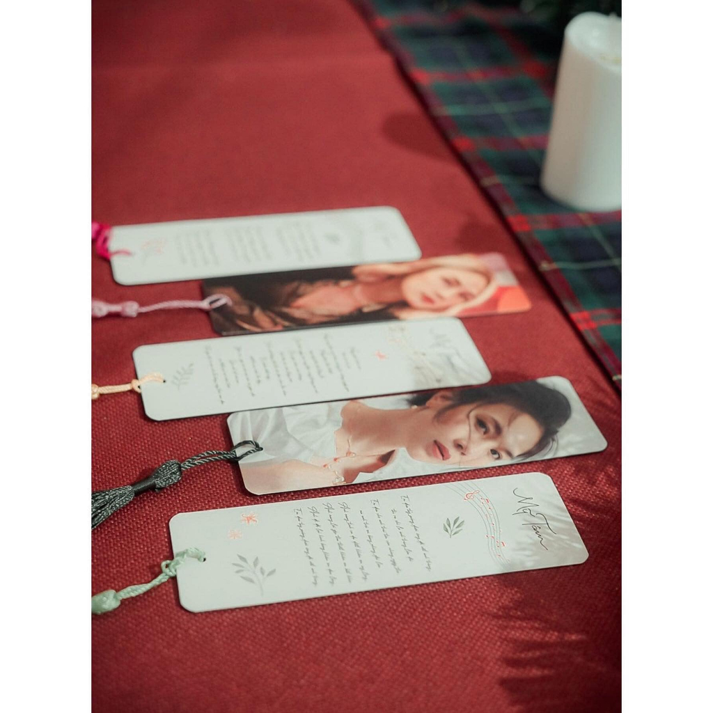 SET 10 BOOKMARK CHỊ ĐẸP MỸ TÂM