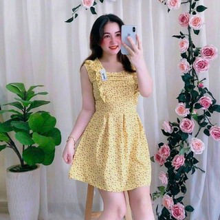 Đầm cổ vuông kèm đùi nhún bèo
