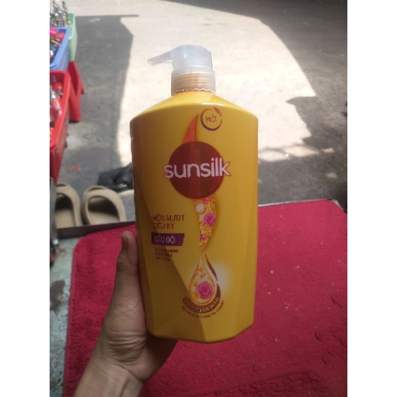Dầu Gội SunSilk Màu Vàng 900ml