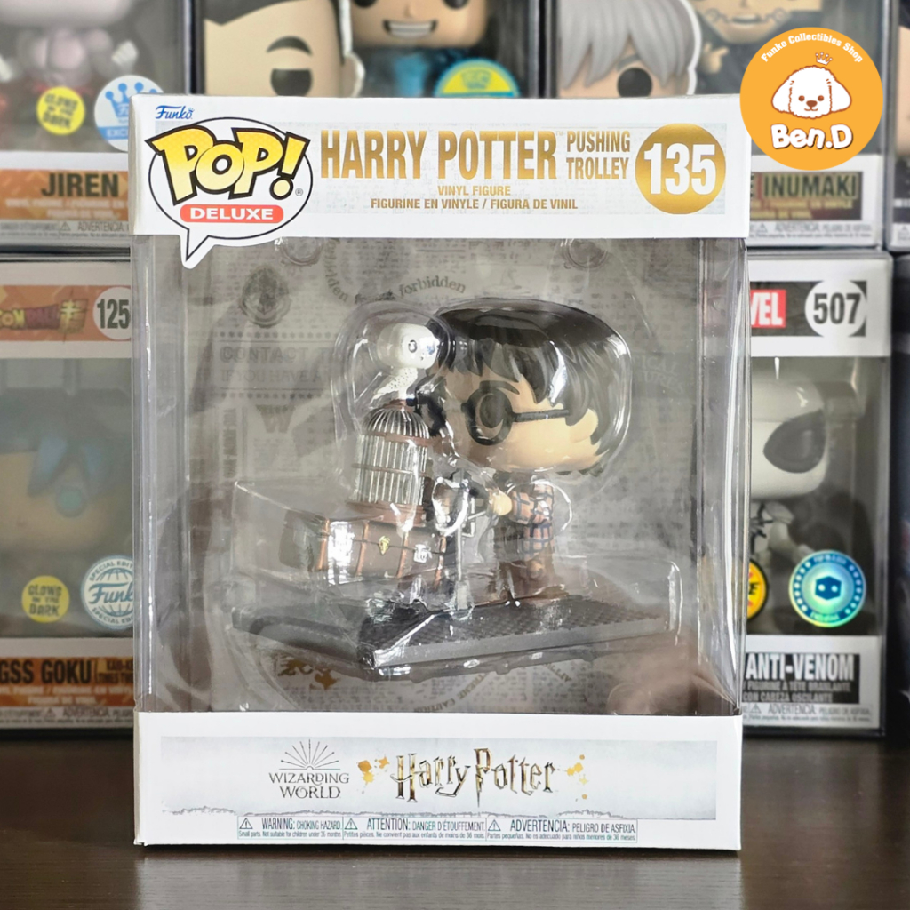 Mô hình chính hãng Funko POP Deluxe: Harry Potter - Harry Pushing Trolley #135 [Tặng protector]