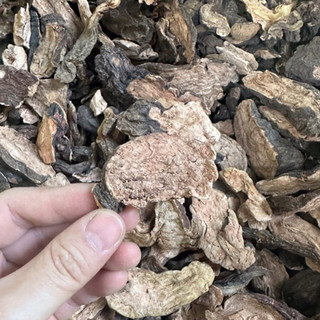Hà Thủ Ô Đỏ Khô 1kg (hà thủ ô gội đầu)