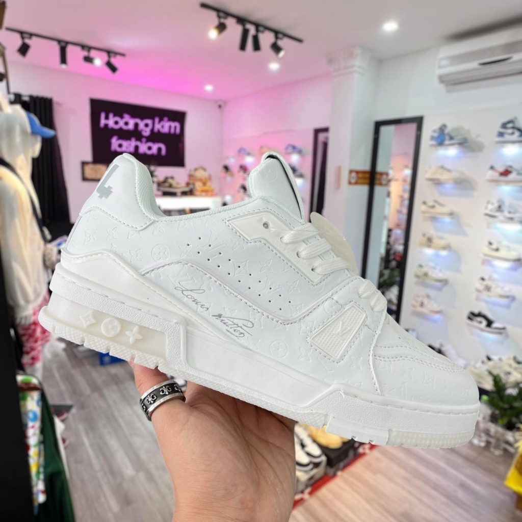 Giày Thể Thao LV 54 Trainer Da Thật Trắng Xám Họa Tiết Phản Quang Sianature White Đế Vàng Nâu | BigBuy360 - bigbuy360.vn