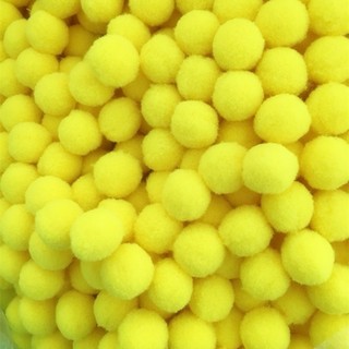 Pom pom , viên bông len