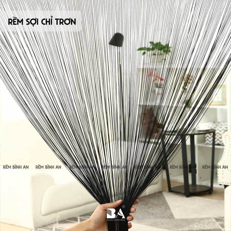 Rèm sợi chỉ màu đen trơn cá tính Màn cửa trang trí che vách ngăn KT 3M*3M