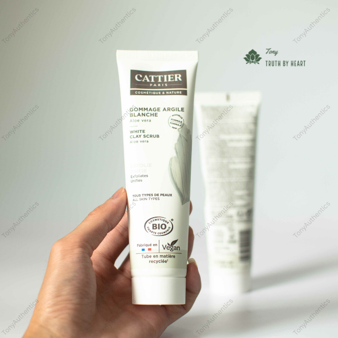 Tẩy da chết Cattier Gommage Argile giúp lỗ chân lông thông thoáng, giảm thiểu mụn đầu đen