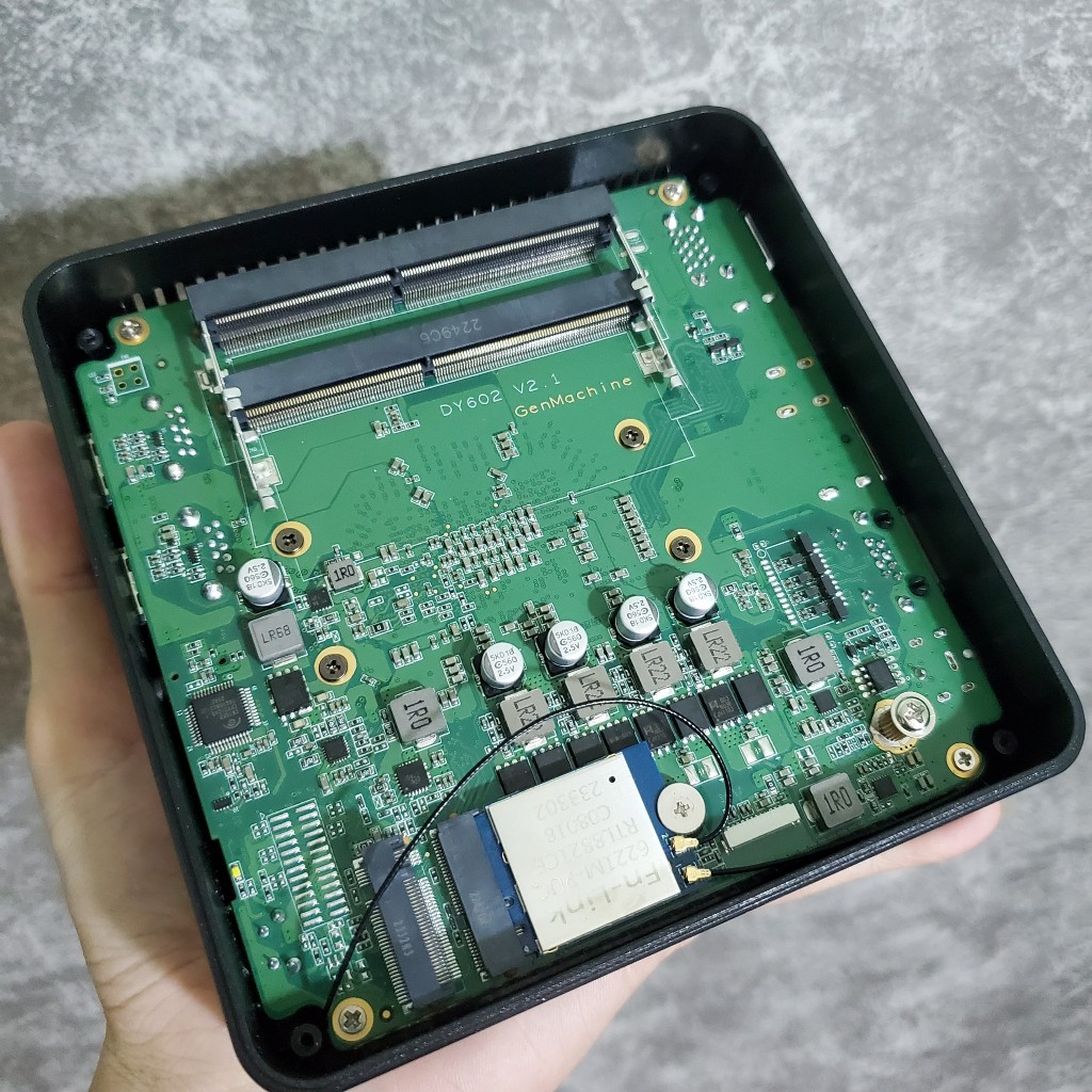 Mini PC gaming AMD Ryzen R5 3550h 3550u 2700u 3750u cực mạnh tích hợp card đồ họa Vega chơi game tầm trung medium seting | BigBuy360 - bigbuy360.vn