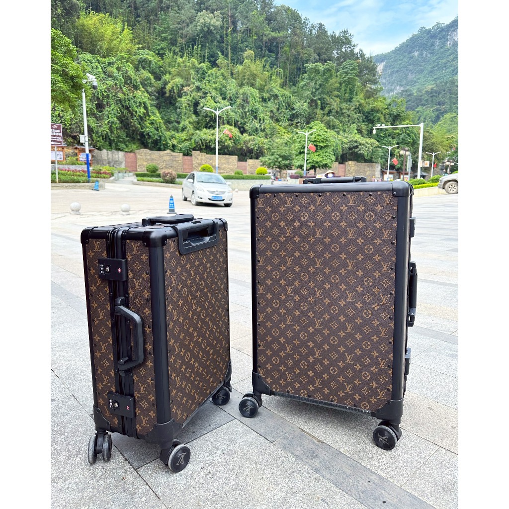 Vali L.V CAO CẤP (size 20+24)