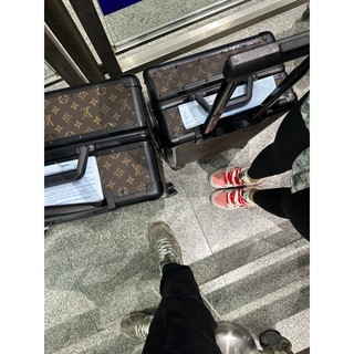 Vali L.V CAO CẤP (size 20+24)