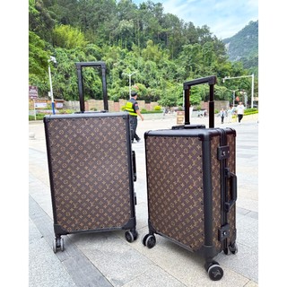 Vali L.V CAO CẤP (size 20+24)