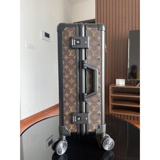Vali L.V CAO CẤP (size 20+24)