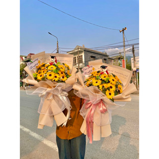 Bó Hoa Sáp Hướng Dương 15 Bông kèm gấu chụp ảnh tốt nghiệp