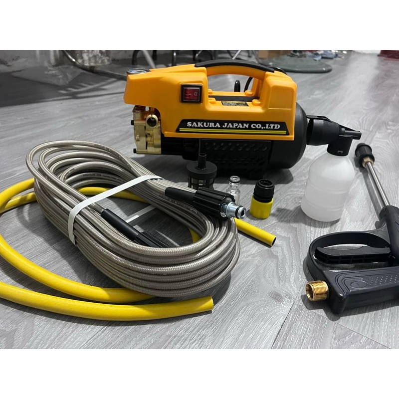 Máy rửa xe Sakura japan 3500