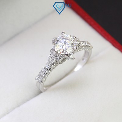 Nhẫn bạc nữ đá Moissanite 6.5 ly ổ đá hình thoi sang trọng kèm thẻ tra cứu nhẫn xi kim cao cấp NNM0030 - Trang Sức TNJ