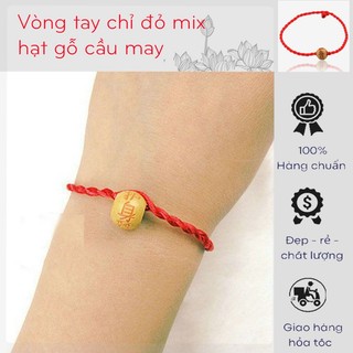 Vòng tay sợi chỉ đỏ may mắn gắn hạt gỗ cầu may