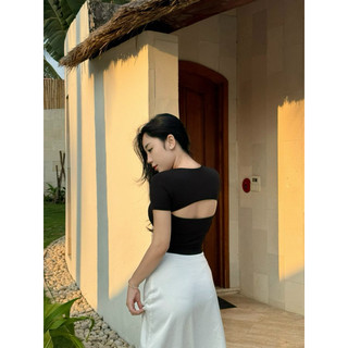 Áo thun vuông xẻ lưng cyde.clothes