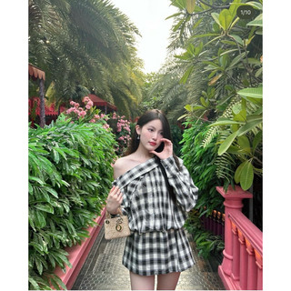 Solaar Dress: Đầm trễ vai kẻ caro viền tua rua