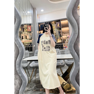 Váy đuôi bèo cổ thêu sm