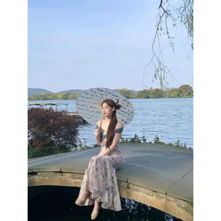 Đầm trễ vai hoa đuôi cá xoè qccc