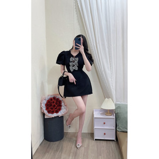 ( Hình shop chụp) Váy đen tay ngắn xoè bồng dáng chữ A kèm nơ trước nguc siêu tôn dáng