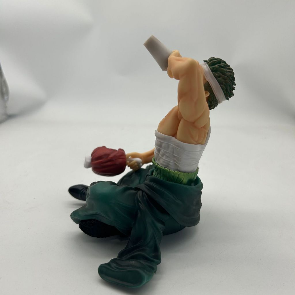 Mô hình Roronoa Zoro trị thương One piece