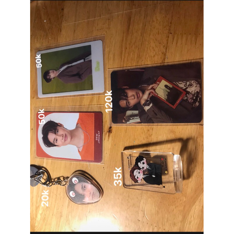 🌷card Dew Jirawat and standee bw🌷 Dọc kĩ mô tả trước khi mua ạ
