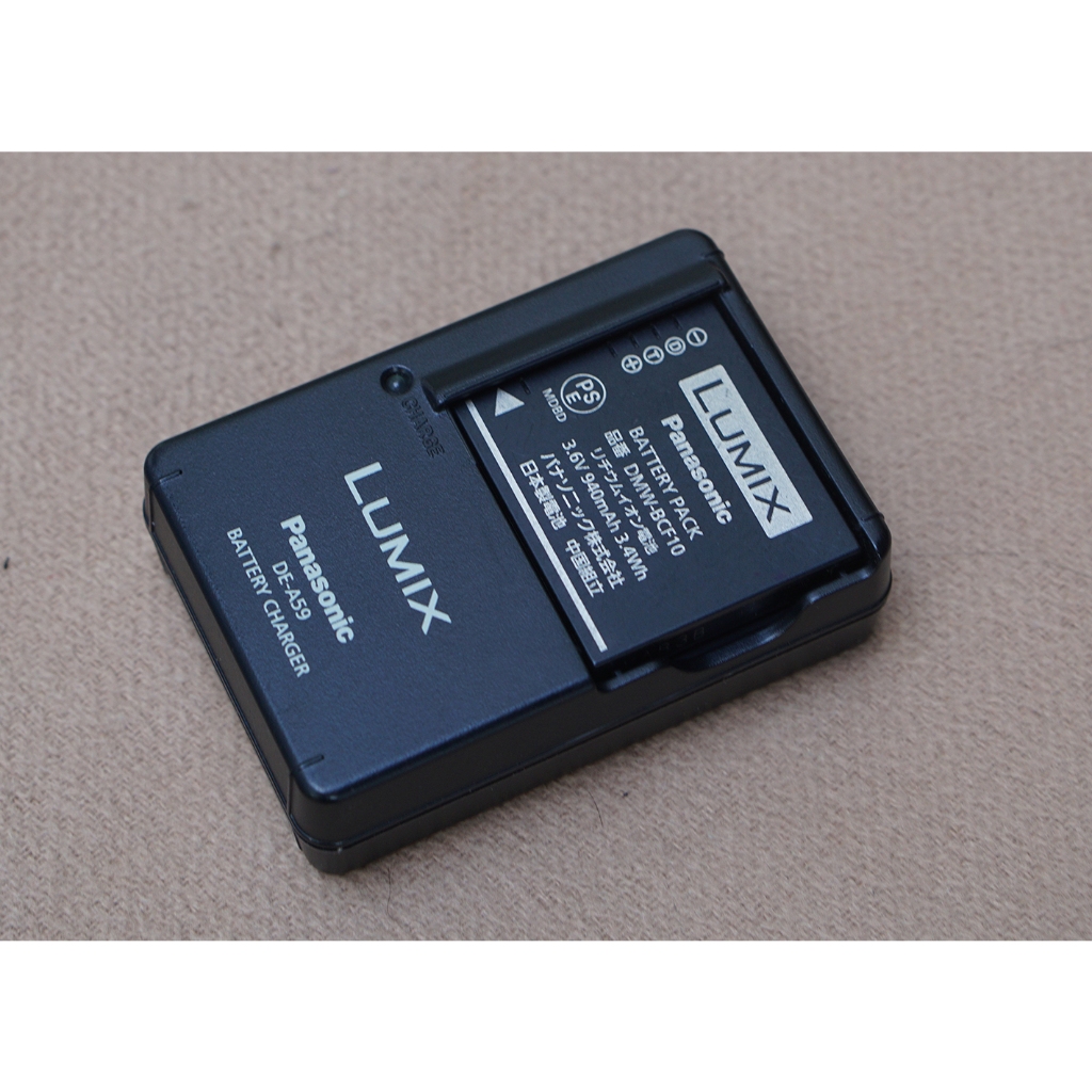 Sạc pin Panasonic DMW-BCF10