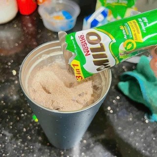 1 Bịch 48 gói Milo Thái Lan hoà tan ( Ngọt Ít)