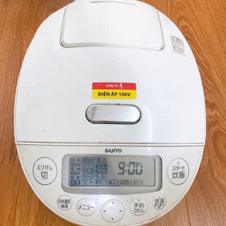 Nồi cơm điện nội địa Nhật Sanyo bãi 1L