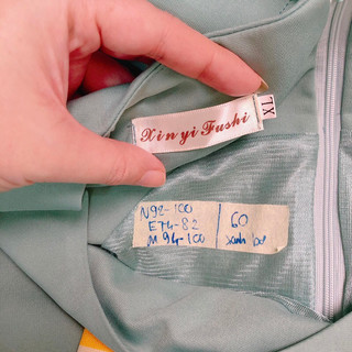 đầm suông xanh đính nơ kiểu
