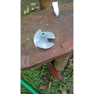cánh jet 85 mm lắp phản lực nước .