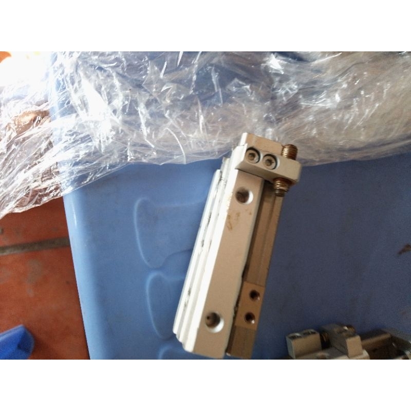 xy lanh SMC MXQ6-10 hành trình 10mm[cylinder SMC MXQ6-10]