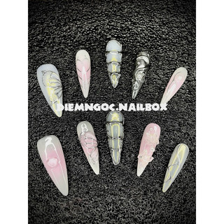 99 Nailbox thiết kế bướm hồng cá tính