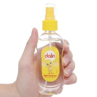 Dầu xịt dưỡng ẩm light oil spray 100ml