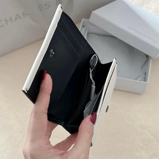 [Auth] Ví gập Daylla wallet 𝗖𝗵𝗮𝗿𝗹𝗲𝘀- 🖤 -𝗞𝗲𝗶𝘁𝗵 ( CK6-10770625 )