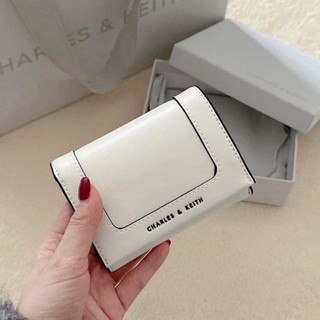 [Auth] Ví gập Daylla wallet 𝗖𝗵𝗮𝗿𝗹𝗲𝘀- 🖤 -𝗞𝗲𝗶𝘁𝗵 ( CK6-10770625 )