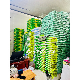 Gạo ST25 + Gạo Mới Theo Mùa ,Dẻo Vừa Mền Cơm (Túi 5Ký) ,Phù Hợp Với Gia Đình Nhu Cầu Bình Dân Om18