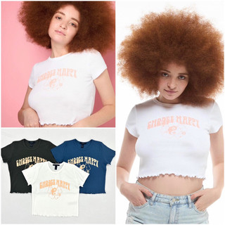 Áo croptop ôm, cổ tròn, xoăn lai, thun bo ríp in chữ, 3 màu
