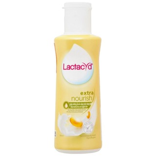 Dung dịch vệ sinh phụ nữ Lactacyd Extra Nourish Dưỡng Ẩm và Căng Mịn/ Trầu không chai mini 60ml