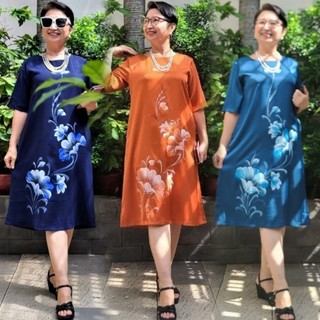 Váy Đầm Trung Niên Vẽ Tay - Form Suông A Che Bụng - Chất Lụa Latin Sang Trọng.