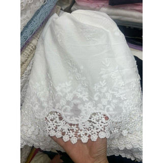 Vải thô thêu trắng hàng thêu loại một